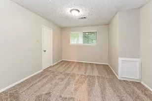 16911 Memorial Oaks Ln, Spring, TX 77379 - Photo 13