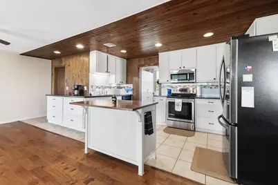 4110 2nd Street, Galveston, TX 77554 - Photo 9