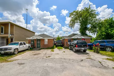 2828 Brackenridge Street, Houston, TX 77026 - Photo 1