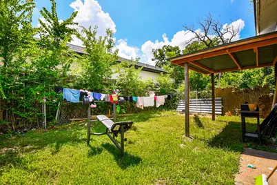 2828 Brackenridge Street, Houston, TX 77026 - Photo 9