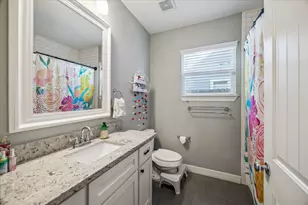 1430 Chamboard Ln, Houston, TX 77018 - Photo 21