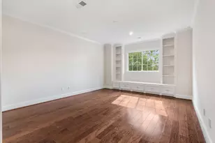 98 W Ambassador Bend, The Woodlands, TX 77382 - Photo 33