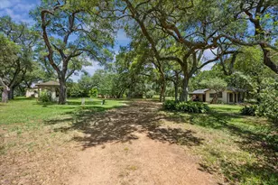 12227 Frantz Rd, Cat Spring, TX 78933 - Photo 9