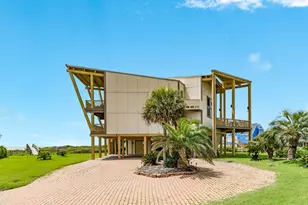21127 W Sand Hill Dr, Galveston, TX 77554 - Photo 9