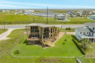 21127 W Sand Hill Dr, Galveston, TX 77554 - Photo 3