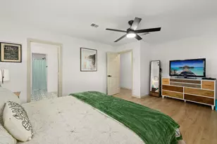 805 Redberry Hill Rd, Baytown, TX 77521 - Photo 17