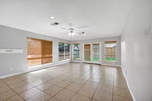 1439 Middle Park St, Pasadena, TX 77504 - Photo 9