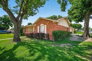 1439 Middle Park St, Pasadena, TX 77504 - Photo 3