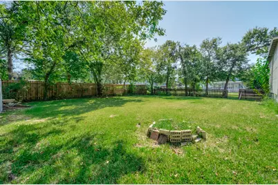 914 Hawthorne, Clear Lake Shores, TX 77565 - Photo 7
