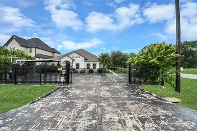 1202 Niagara Street, Houston, TX 77051 - Photo 3