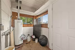 415 Pearl St, Baytown, TX 77520 - Photo 31