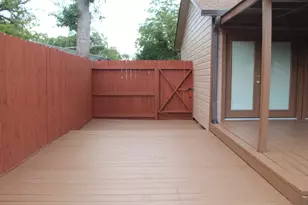 206 N Orange St, Sweeny, TX 77480 - Photo 23