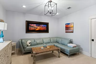 8307 Maple Court, Bellaire, TX 77401 - Photo 25