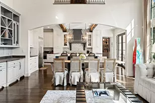 8307 Maple Ct, Bellaire, TX 77401 - Photo 7