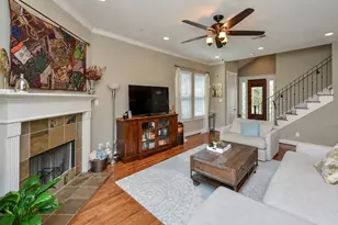 1411 W 22nd St, Houston, TX 77008 - Photo 5