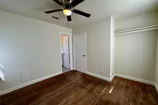 9434 Fairland Dr, Houston, TX 77051 - Photo 7