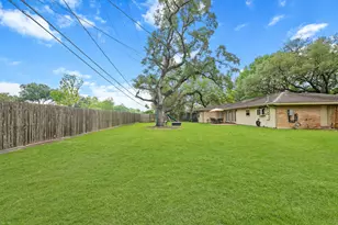 5242 Sanford Rd, Houston, TX 77035 - Photo 31