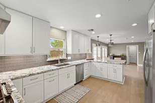 5242 Sanford Rd, Houston, TX 77035 - Photo 13