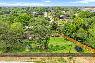 5242 Sanford Rd, Houston, TX 77035 - Photo 33