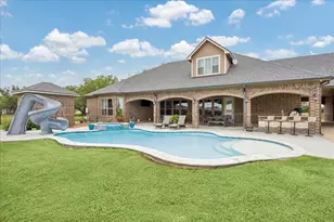 527 Lily Ln, Rosharon, TX 77583 - Photo 1