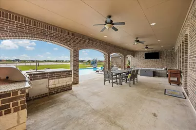 527 Lily Lane, Rosharon, TX 77583 - Photo 3