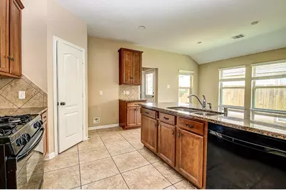 27014 Henson Falls Drive, Katy, TX 77494 - Photo 19