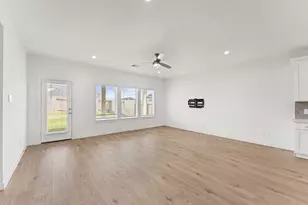 30430 Lighthouse Bluff Ln, Fulshear, TX 77441 - Photo 7