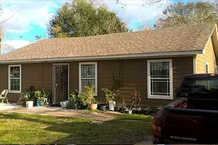 7335 Iwo Jima Rd, Houston, TX 77033 - Photo 1