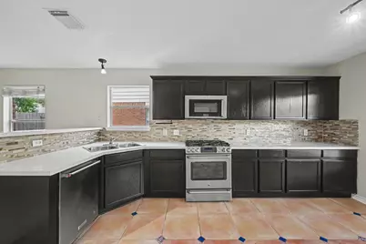 3215 Lantern Bay Lane, Katy, TX 77449 - Photo 11