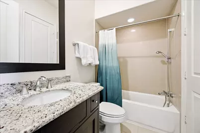 10950 Wrenwood Green, Houston, TX 77043 - Photo 23