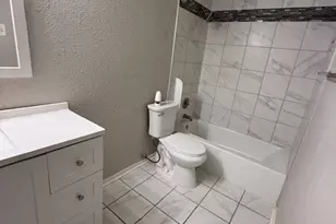 14550 Fonmeadow Dr, Houston, TX 77035 - Photo 11