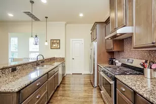 1108 Peveto St, Houston, TX 77019 - Photo 7