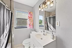 7610 Touchstone St, Houston, TX 77028 - Photo 7