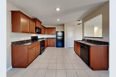 729 Totem Trail Drive, La Marque, TX 77568 - Photo 5