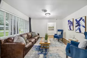 8923 Blankenship Dr, Houston, TX 77080 - Photo 9