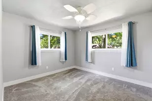 101 W Larkspur Dr, Alvin, TX 77511 - Photo 17