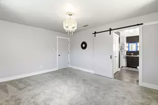 101 W Larkspur Dr, Alvin, TX 77511 - Photo 13