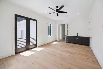 938 Gardenia Drive, Houston, TX 77018 - Photo 29