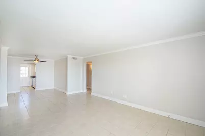 3535 Nasa Parkway #105, Seabrook, TX 77586 - Photo 3