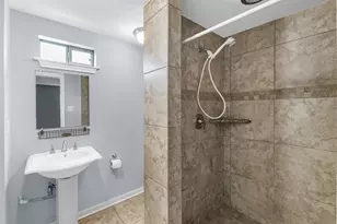 709 1/2 Gale St, Houston, TX 77009 - Photo 9