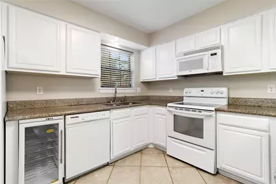 1042 Augusta Drive #1042, Houston, TX 77057 - Photo 7