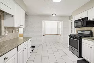 12738 Eastbrook Dr, Houston, TX 77013 - Photo 9