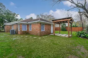 2601 Briarhurst Dr, Houston, TX 77057 - Photo 25