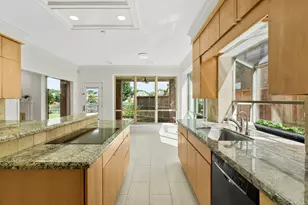 130 S Hall Dr, Sugar Land, TX 77478 - Photo 3