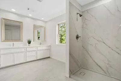 130 S Hall Drive, Sugar Land, TX 77478 - Photo 33