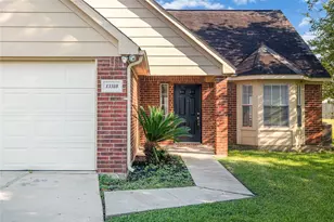 13318 Hilltop Cir Circle, Willis, TX 77318 - Photo 3