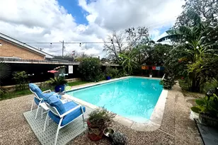 1029 Vine Dr, Angleton, TX 77515 - Photo 21