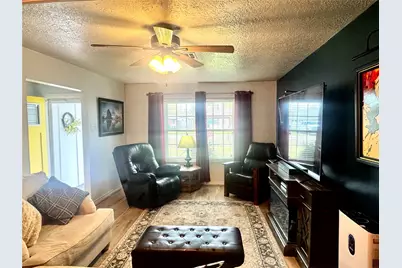 1029 Vine Drive, Angleton, TX 77515 - Photo 5