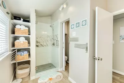 115 Doubloon Drive, Freeport, TX 77541 - Photo 9