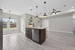 1107 Lyle W St, Cleveland, TX 77327 - Photo 17